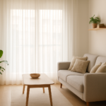 cortina para sala pequena em sala de apartamento decorada